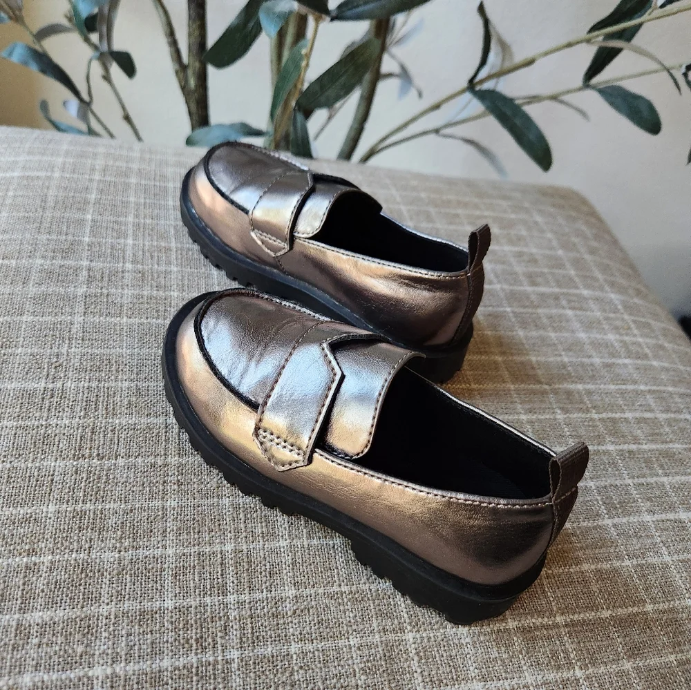 Banana Republic Toddler Metallic Brown Lug Sole Loafers